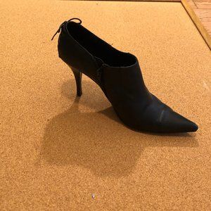 Alfani black leather high heel bootie size 10